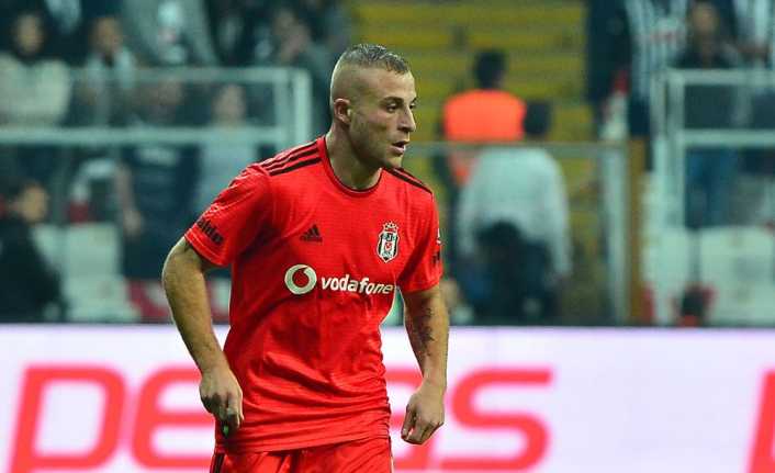 Beşiktaş kulübü, Gökhan Töre’nin sağlık durumu hakkında açıklamada bulundu. 