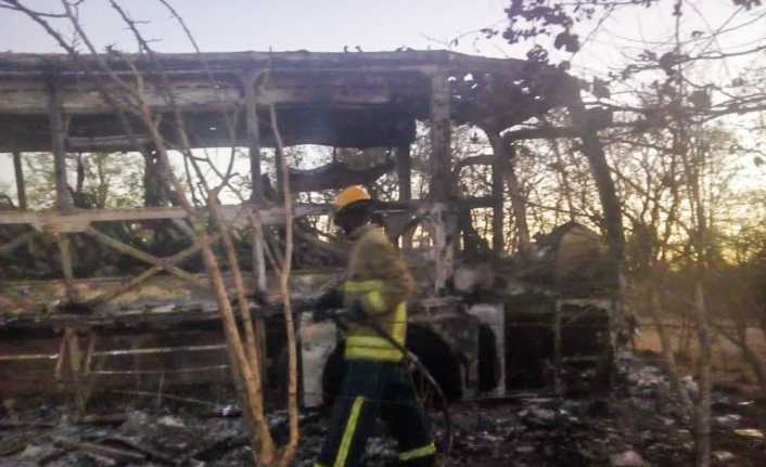 Zimbabve’nin Gwanda bölgesinde meydana gelen otobüs kazasında 42’den fazla kişi