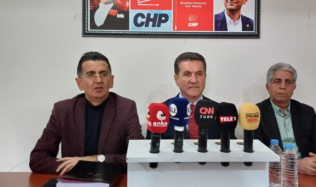 CHP Erzincan Milletvekili Mustafa Sarıgül, CHPErzincan İl Başkanlığında bir basın