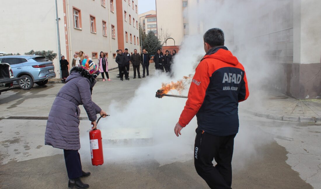 Erzincan Öğrenci Yurdu’nda Afet Farkındalık ve Yangın Eğitimi Düzenlendi